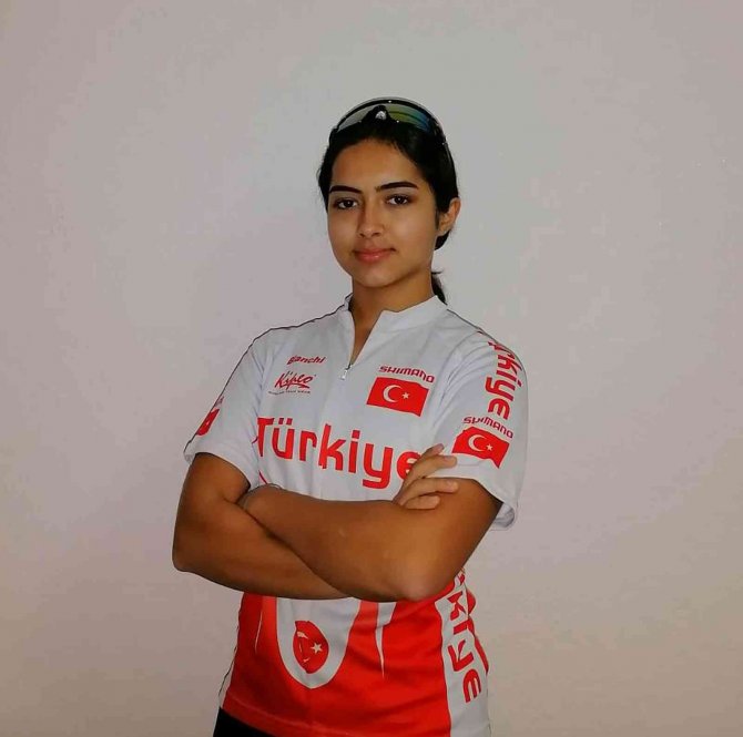 Döşemealtılı Sporcu, Milli Takım Kampına Çağırıldı