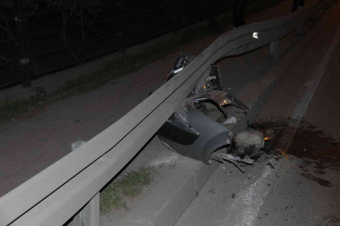 Tır İle Otomobil Çarpıştı, Trafik Felç Oldu