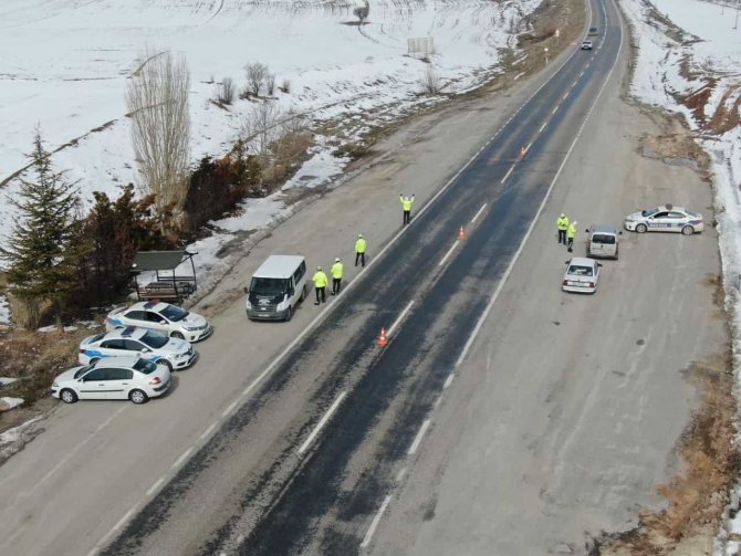 Kurallara Uymayan Sürücülere Havadan Denetimle Ceza
