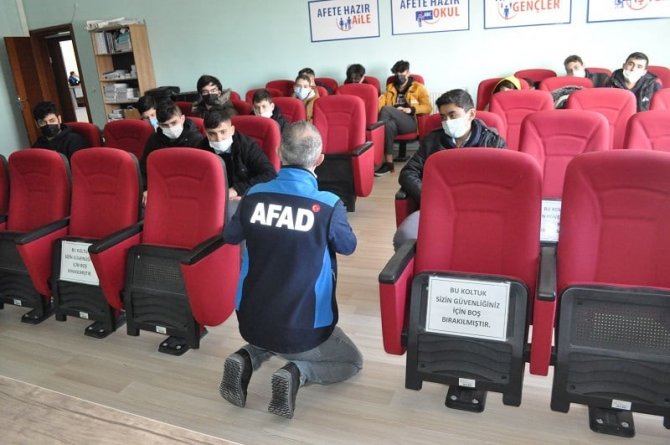 Öğrencilere Farkındalık Eğitimi