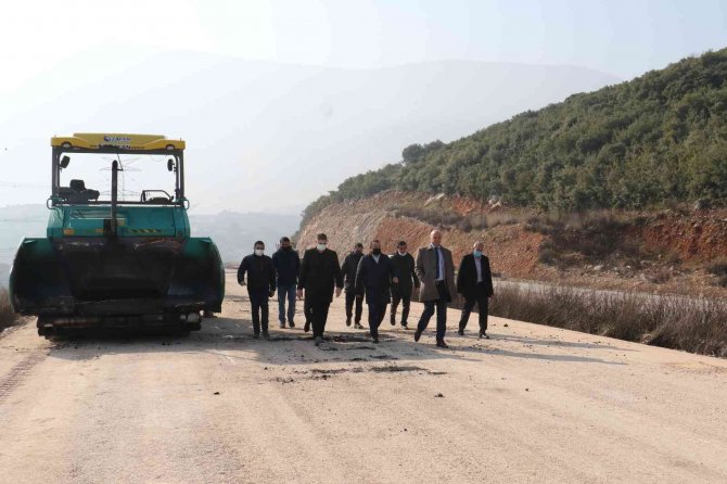 Büyükşehirden Alternatif Güzergaha Sıcak Asfalt