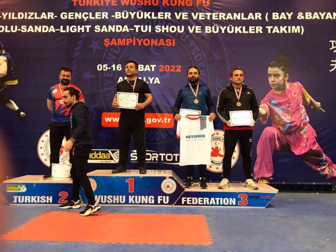 Genç Sporcular Türkiye Wushu Kung Fu Şampiyonası’ndan Madalyalarla Döndü