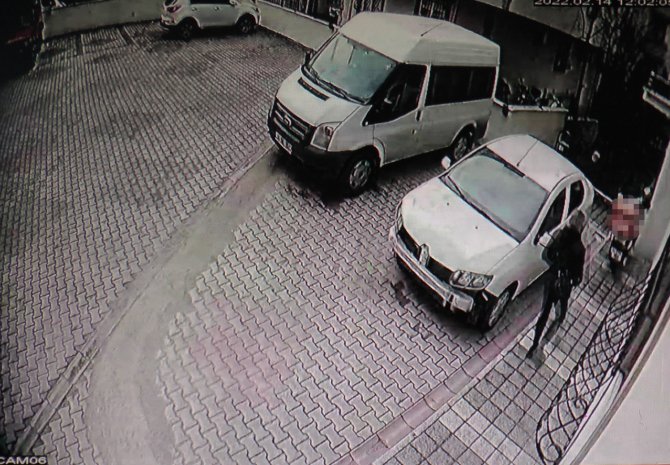 Pendik’te Korkusuz Hırsızlar 2 Gün Arayla Aynı Apartmanda Hırsızlık Yaptı