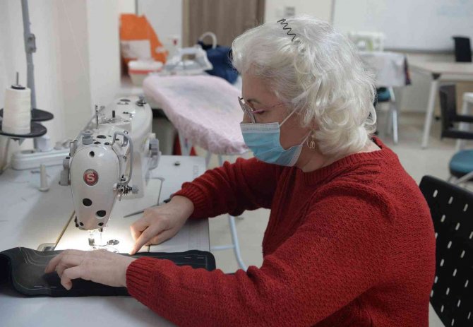 Osmek Tekstil Sektörüne Tasarımcılar Kazandırıyor