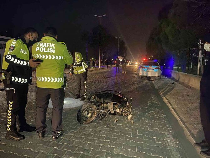 Otomobil İle Motosiklet Çarpıştı: 1 Ölü