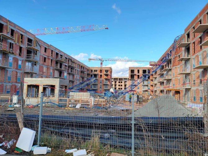 Polonya’da Şiddetli Fırtına Vinç Kulesini Devirdi: 2 Ölü, 4 Yaralı