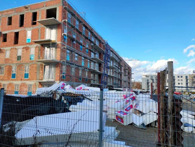 Polonya’da Şiddetli Fırtına Vinç Kulesini Devirdi: 2 Ölü, 4 Yaralı
