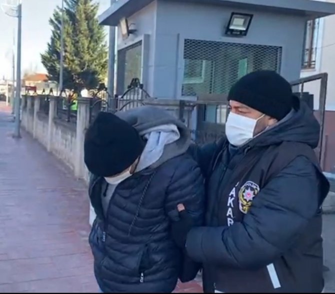 Sakarya Polisinden 19 Farklı Adrese Operasyon: 19 Gözaltı