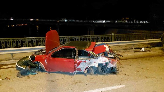 Bu Otomobilden Sağ Çıktı