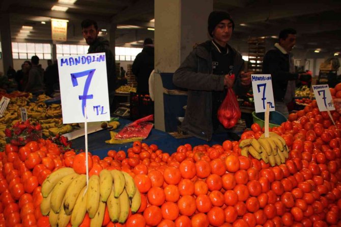 Bilecik Pazarcılar Derneği Başkanı Bahattin Çalık: “Havalar Isındıkça Fiyatlar Daha Da Düşecektir”