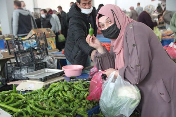 Bilecik Pazarcılar Derneği Başkanı Bahattin Çalık: “Havalar Isındıkça Fiyatlar Daha Da Düşecektir”