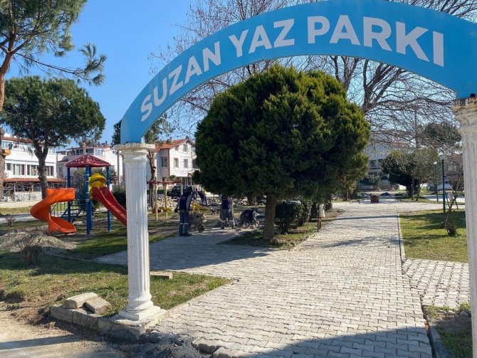 Burhaniye’de Suzan Yaz Parkı Yenileniyor