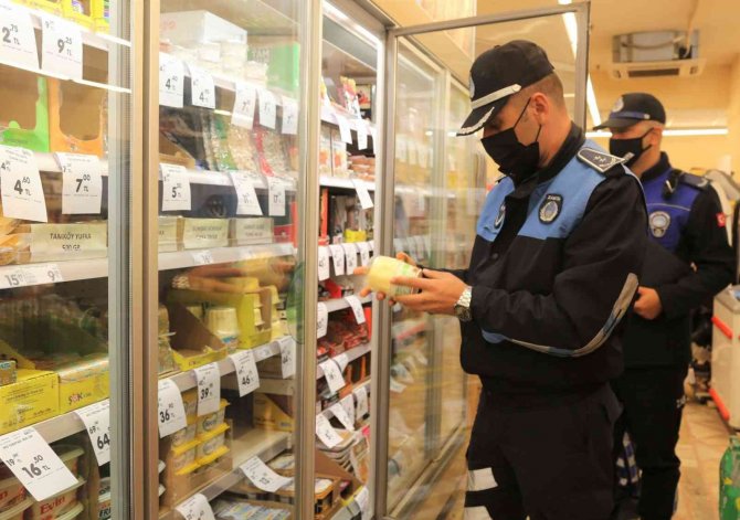 Toroslar Zabıtası, Marketlerde Kdv İndirimi Denetimi Yaptı