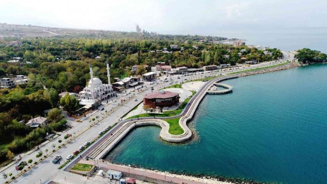 Edremit Belediyesinden ‘Gayrimenkuller Satıldı’ İddialarına Açıklama