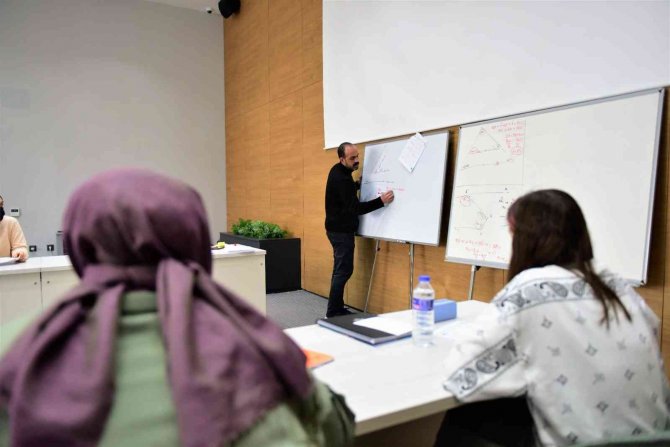 Yks Adayları İçin Soru Çözüm Günleri