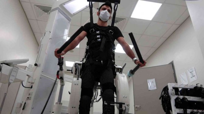 Yürüme Robotuyla 4 Yılda 300 Hasta Tedavi Gördü