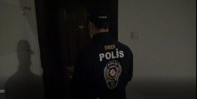 Cep Telefonlarına Yüklenen Zararlı Yazımla Dolandırıcılığa 8 Gözaltı Daha
