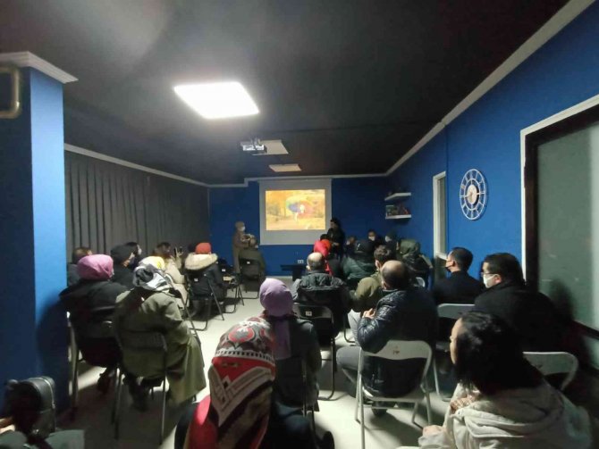 Fotoğraf Çekme Sanatının İnceliklerini Öğreniyorlar