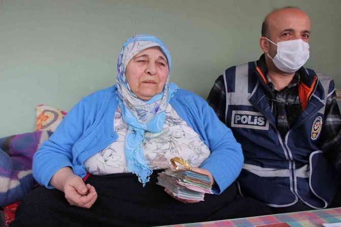 Ölen Kocasının Emekli İkramiyesi Yastık Altındaki 130 Bin Lirayı Telefon Dolandırıcısına Kaptırdı