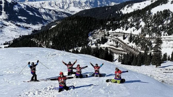 Sahara Milli Parkı Snowboard Tutkunlarına Ev Sahipliği Yaptı