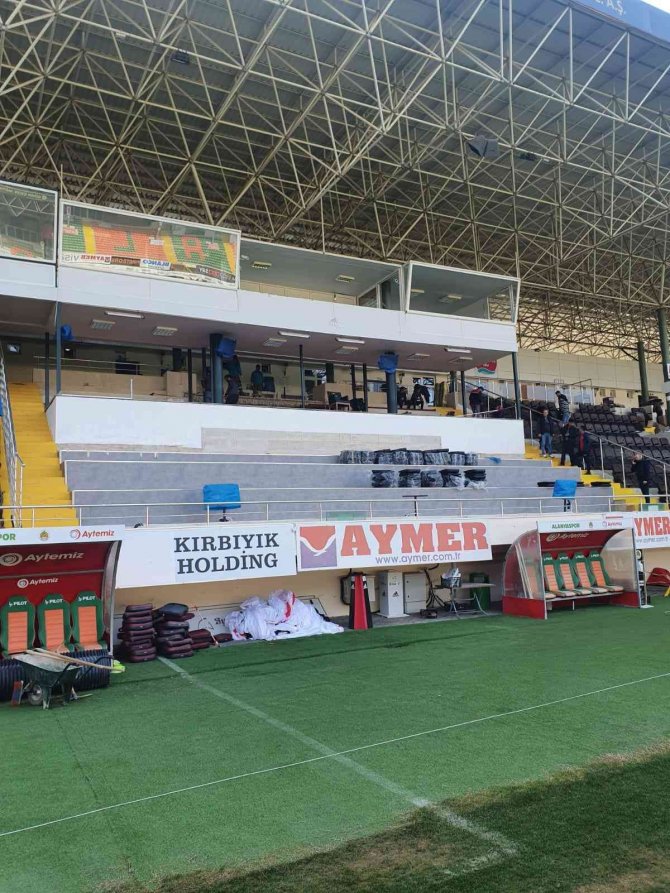 Stadyumda Protokol Ve Vıp Tribünleri Yenileniyor