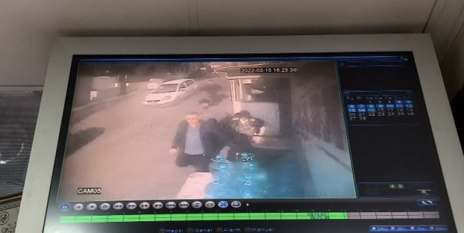 Kartal’da Freni Boşalınca Yolda Kayan Minibüs Kaza Yaptı, 1 Kişi Yaralandı
