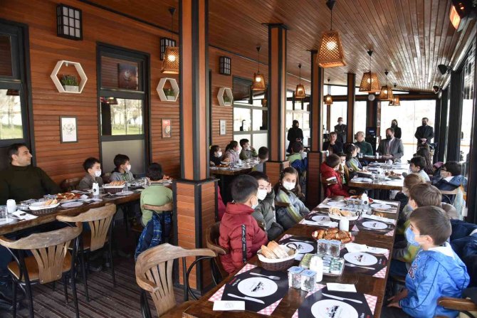 Başkan Başkanları Dinliyor