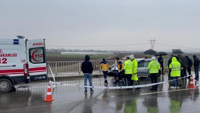 Batman’da Şüpheli Ölüm: Otomobil İçinde 1’i Ölü, 1’i Ağır Yaralı İki Kişi Bulundu