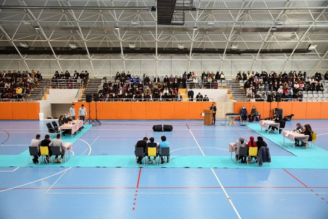 Bayburt’ta Gençler Bilgilerini Yarıştırdı