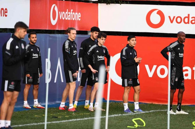 Beşiktaş, Altay Maçı Hazırlıklarını Tamamladı