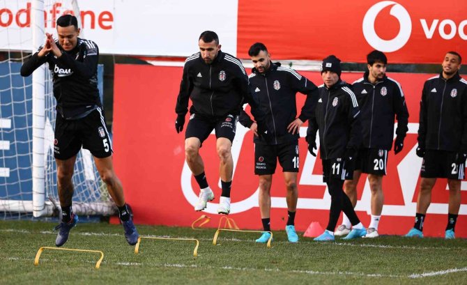 Beşiktaş, Altay Maçı Hazırlıklarını Tamamladı