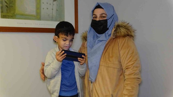 5 Ameliyat Geçiren 7 Yaşındaki Çocuğa En Güzel Hediye Annesinden