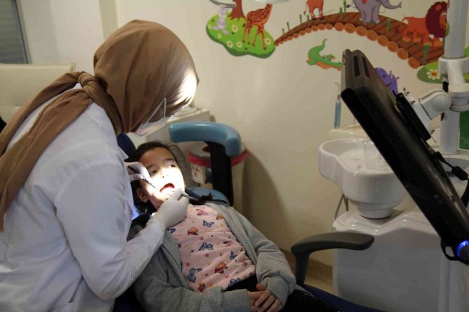 Denizli’de Geçen Yıl 285 Bin Kişiye Ağız Ve Diş Sağlığı Hizmeti Verildi