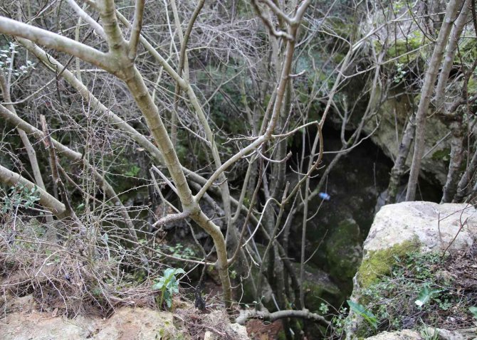 Döşemealtı’nda 3 Yeni Mağara Keşfedildi