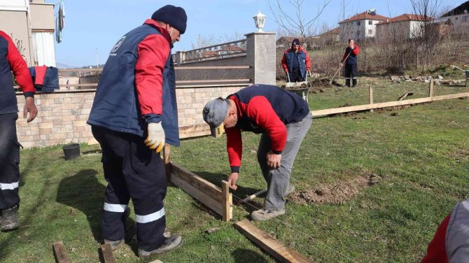 Düzce’de Eski Oyun Grupları Değiştiriliyor