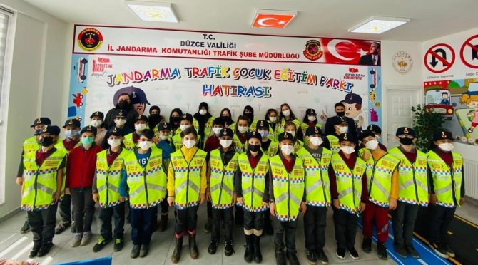 Geleceğin Sürücülerine Küçük Yaşta Eğitim