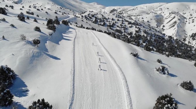 Kayak Tutkunlarının Güvenliği Mehmetçik’e Emanet