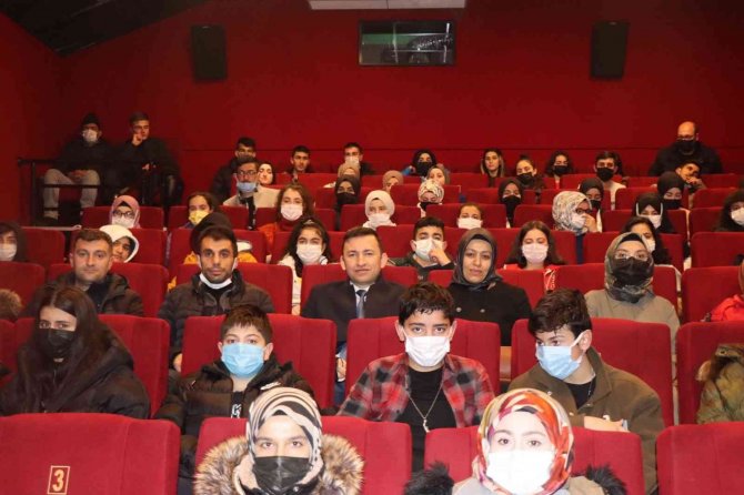 “Kesişme: İ̇yi Ki Varsın Eren” Filmi İlgi Görmeye Devam Ediyor