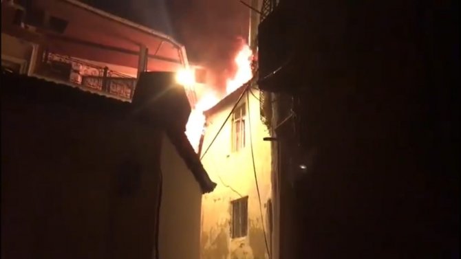 Fethiye’de Metruk Evde Yangın