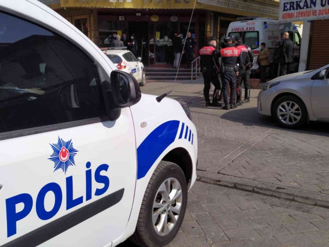 Polis Memuru Otel Odasında Ölü Bulundu