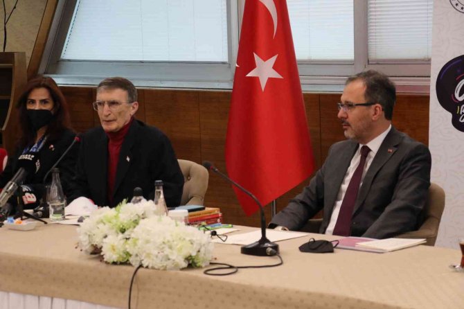 Aziz Sancar, Gençlik Ve Spor Bakanlığı’nda Gençlerle Buluştu