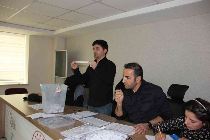 Hakkari’de Kura Çekimi