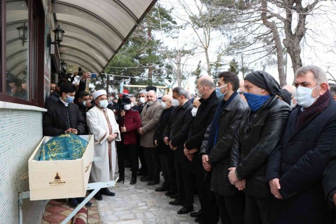 Bakan Soylu’nun Dayısı Toprağa Verildi