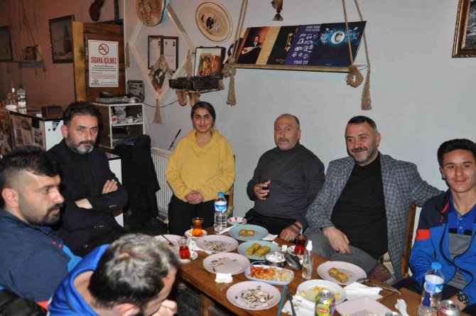 Öğretim Üyesinden Örnek Davranış