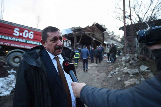 Başkan Vidinlioğlu: “Yangından Zarar Gören Ailelerimizin Kısa Sürede Yaraları Sarılacak”