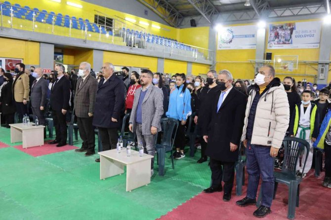Kocasinan Belediyesi Şampiyon Sporcuları Ödüllendirdi