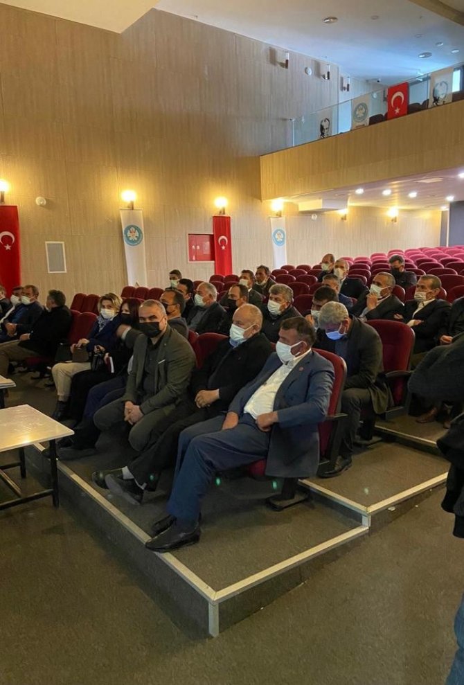 Mahalle Muhtarlarına Bağımlılıkla Mücadele Semineri Verildi