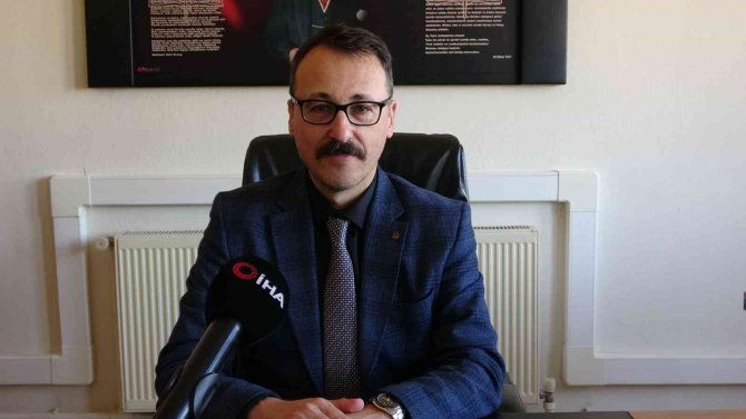 Mesleki Eğitim Programı İle Hem İş Öğreniyor Hem De Diploma Alıyorlar