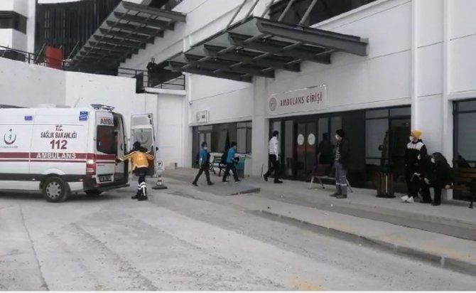 Muğla’da 6 Öğrenci Gıda Zehirlenmesi Şüphesiyle Hastaneye Kaldırıldı