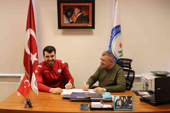 Nilüfer Belediyespor’da Erken Transfer